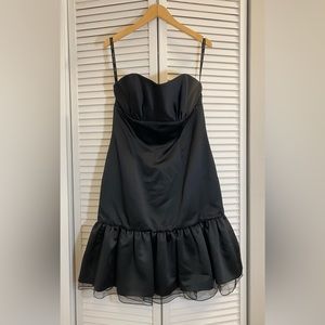 Alfred Angelo - Black Mini Strapless Formal Dress - Size 12